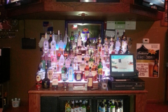 illuminated-liquor-bottle-shelf