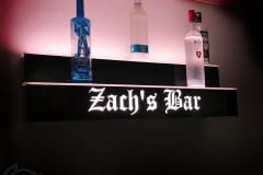 zachs bar